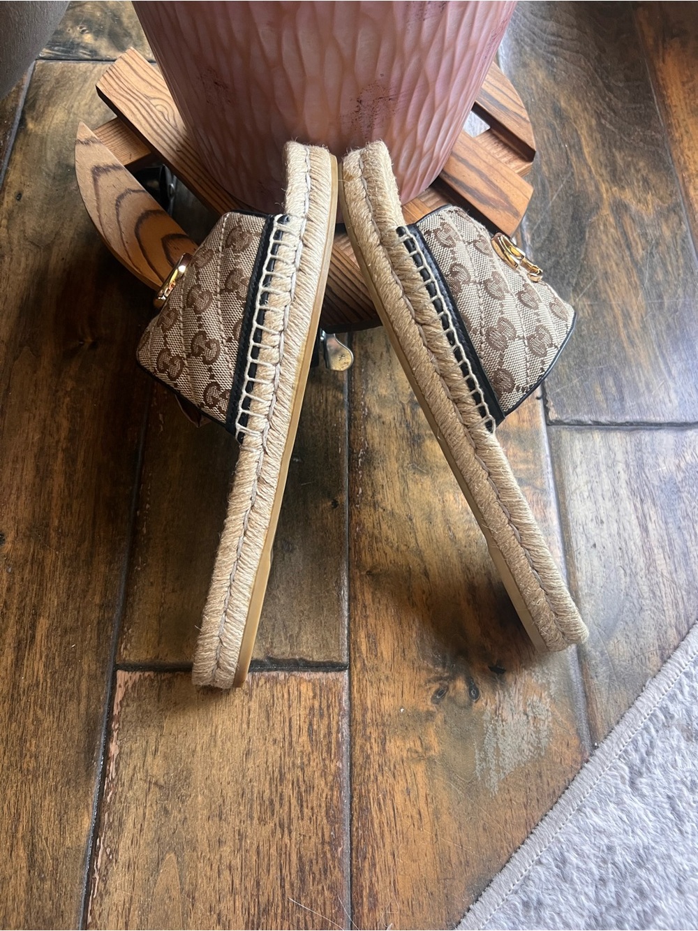 Gucci Marmont gold GG Monogram Matelasse Canvas Slide Espadrille Sandals EU 41 - Picture 15 of 16